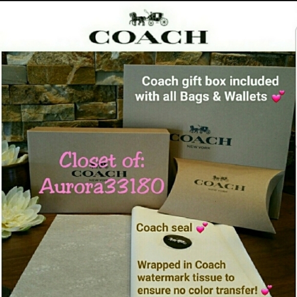 *LAST ONE! - Final drop* NEW Coach Rachel Xbody - Picture 9 of 10